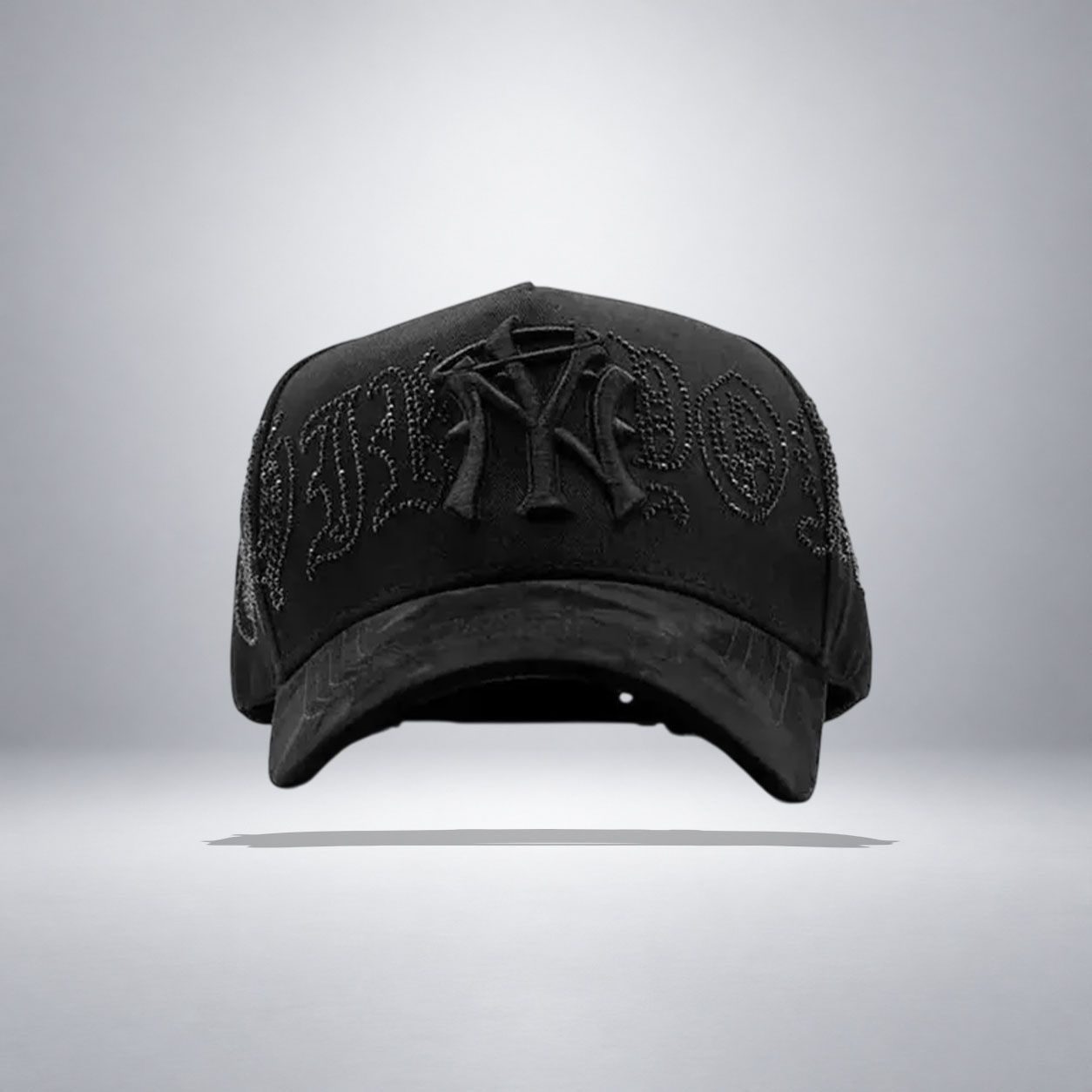 31 Hats Crystals Black
